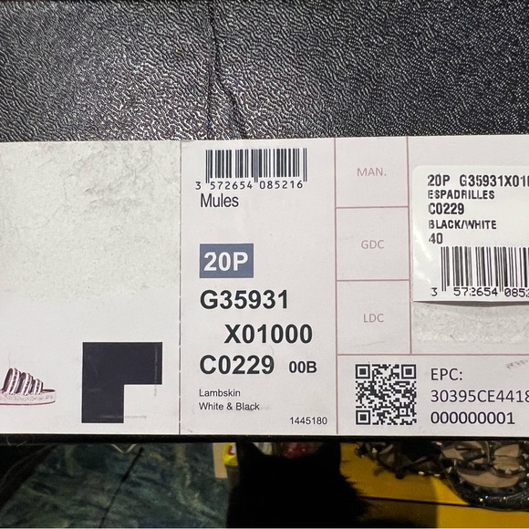 Chanel Espadrille Sandals sz 40 - Picture 2 of 2